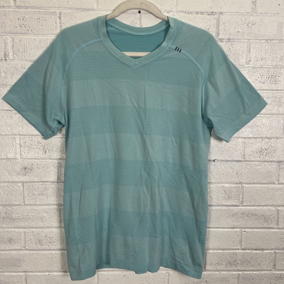 lululemon athletica Other - Lululemon Lightweight Short Sleeve V-Neck T-Shirt Mens Size M Turquoise Stripe
